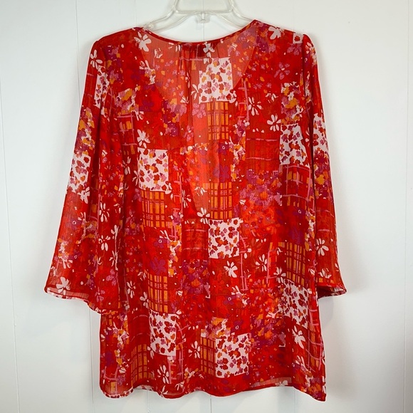 Mushkaby Sienna Rose Sheer Deep V Abstract Floral Neck Top Women’s Size Size M.🔥 - Picture 3 of 9